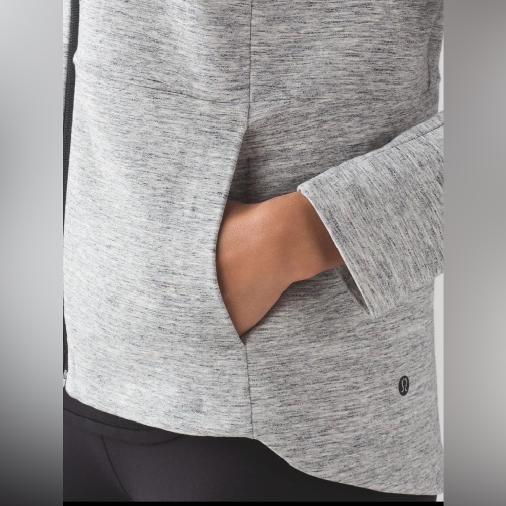 Lululemon Going Places Jacket- Size 4 - Picture 3 of 10